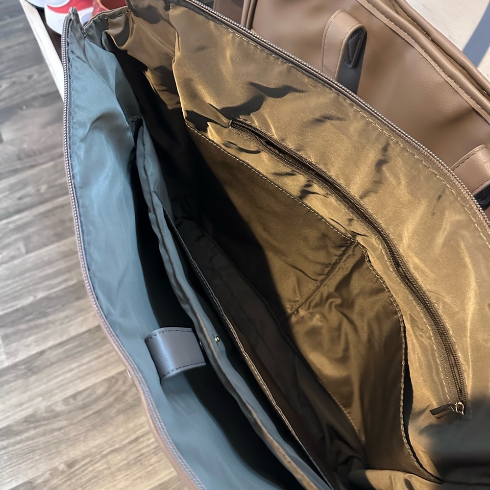 Modern+Chic Classic Tote In Taupe View 5